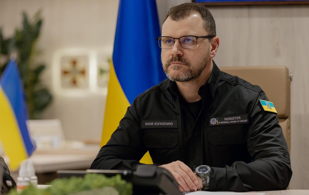 Патрульні будуть по черзі жити на полігонах – Клименко