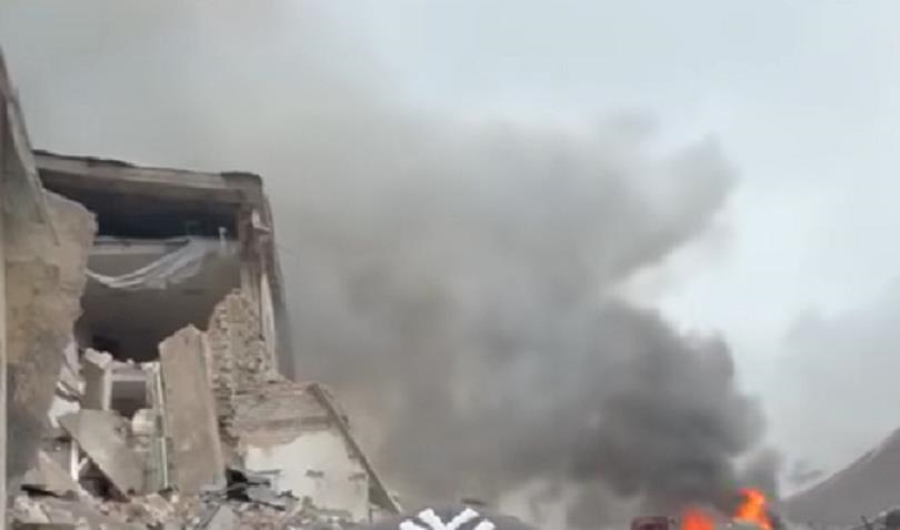 У Словʼянську через обстріли зруйнований навчальний заклад, є постраждалі